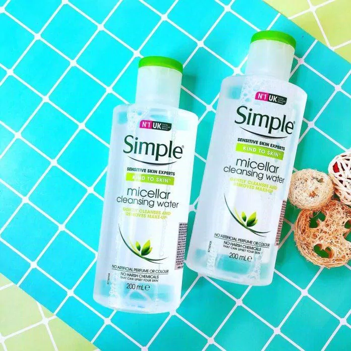Simple Kind to Skin Micellar Cleansing Water chính là dòng nước tẩy trang thích hợp cho chị em sau khi sinh (Nguồn: Internet) Simple Kind to Skin Micellar Cleansing Water chính là dòng nước tẩy trang thích hợp cho chị em sau khi sinh (Nguồn: Internet)