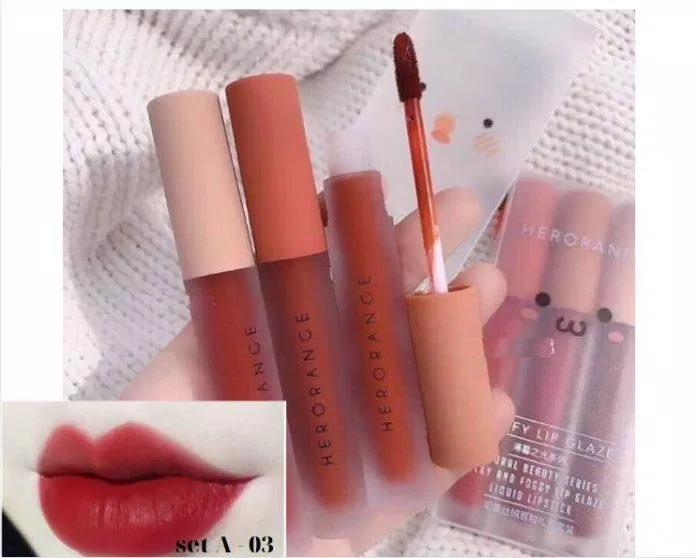 Son nội địa trung nhưng chất lượng lại khá ổn (Nguồn: BlogAnChoi) Son nội địa trung nhưng chất lượng lại khá ổn (Nguồn: BlogAnChoi)