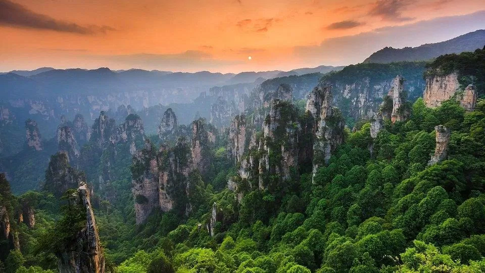 Hãy dành vài ngày để thám hiểm toàn bộ diện tích rộng lớn của Công viên Trương Gia Giới bạn nhé (Ảnh: Internet). Hãy dành vài ngày để thám hiểm toàn bộ diện tích rộng lớn của Công viên Trương Gia Giới bạn nhé (Ảnh: Internet).