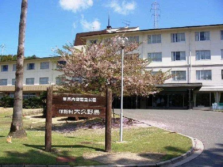 Khách sạn này là nơi duy nhất để du khách ở lại qua đêm trên đảo (Ảnh: Internet). Khách sạn này là nơi duy nhất để du khách ở lại qua đêm trên đảo (Ảnh: Internet).