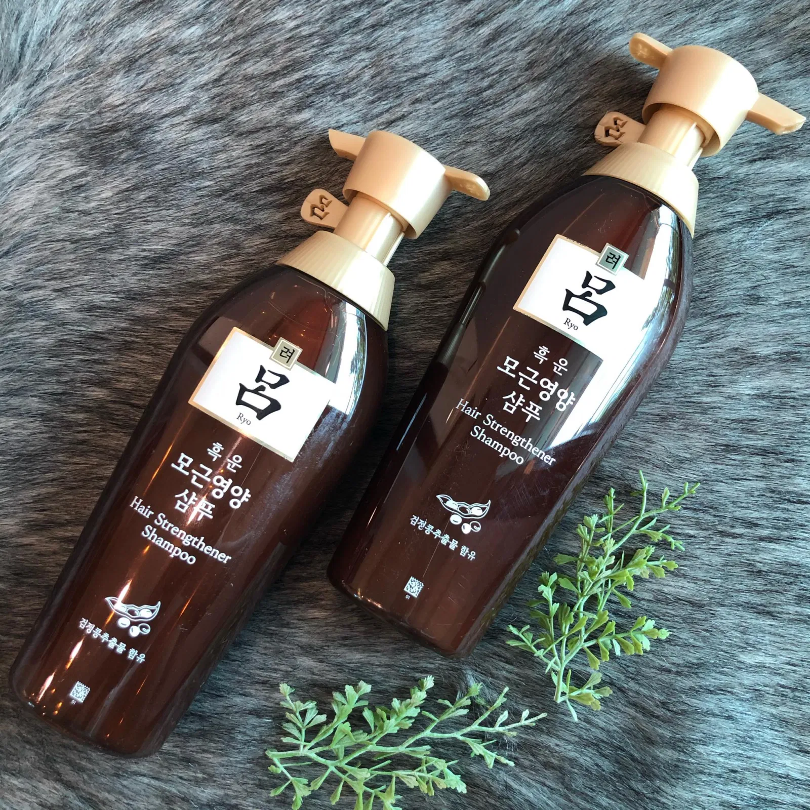 Dầu gội sâm và thảo mộc Ryo mang hương thơm thảo dược nhẹ nhàng, dễ chịu (ảnh: internet)