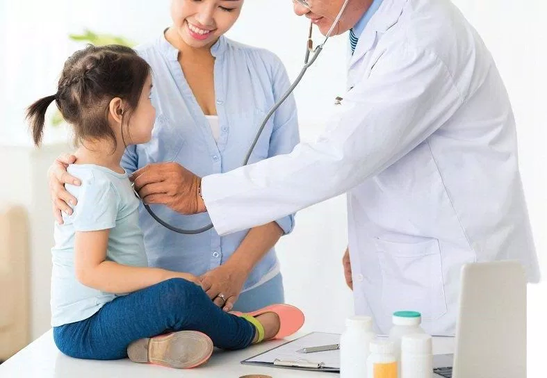 Hãy đưa con đi khám khi trẻ có dấu hiệu phát triển sớm trước tuổi (Ảnh: Internet). Hãy đưa con đi khám khi trẻ có dấu hiệu phát triển sớm trước tuổi (Ảnh: Internet).