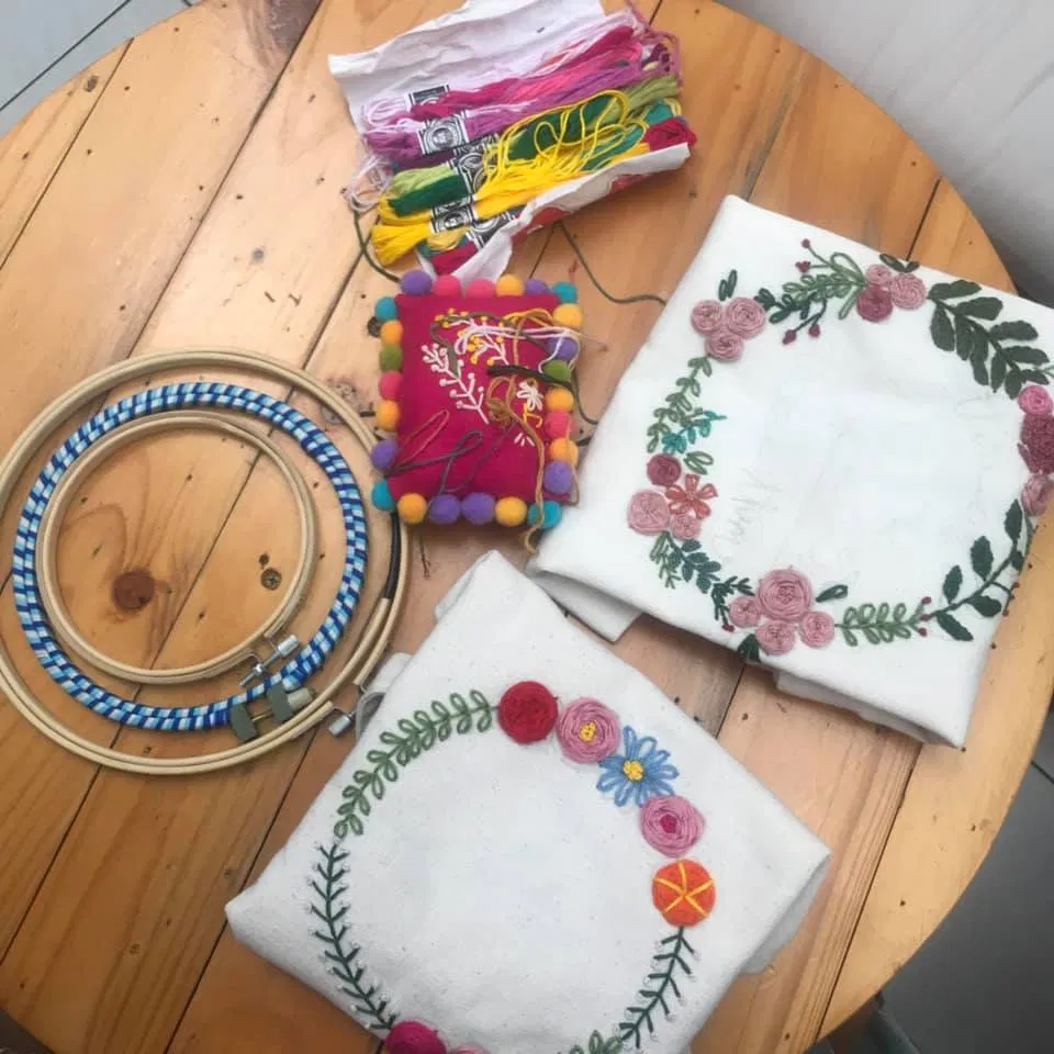 Những mẫu thêu đơn giản mà rất đẹp mắt được mọi người hoàn thành tại Mây Corner (Ảnh: Internet). Những mẫu thêu đơn giản mà rất đẹp mắt được mọi người hoàn thành tại Mây Corner (Ảnh: Internet).