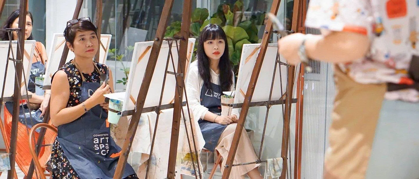 Tất cả mọi người đều được hướng dẫn chi tiết cách vẽ một bức tranh từ những bước đơn giản nhất (Ảnh: Internet). Tất cả mọi người đều được hướng dẫn chi tiết cách vẽ một bức tranh từ những bước đơn giản nhất (Ảnh: Internet).