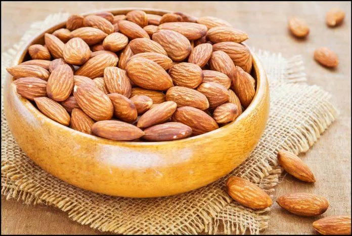Hạnh nhân cung cấp rất nhiều vitamin E. (Nguồn: Internet) Hạnh nhân cung cấp rất nhiều vitamin E. (Nguồn: Internet)