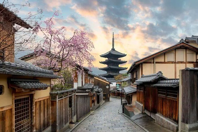 Cố đô Kyoto sở hữu rất nhiều điểm tham quan tuyệt vời dành cho du khách (Ảnh: Internet). Cố đô Kyoto sở hữu rất nhiều điểm tham quan tuyệt vời dành cho du khách (Ảnh: Internet).