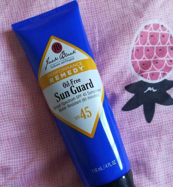 Jack Back Oil-Free Sun Guard - kem chống nắng dùng được cho nam giới (Ảnh: Internet) Jack Back Oil-Free Sun Guard - kem chống nắng dùng được cho nam giới (Ảnh: Internet)