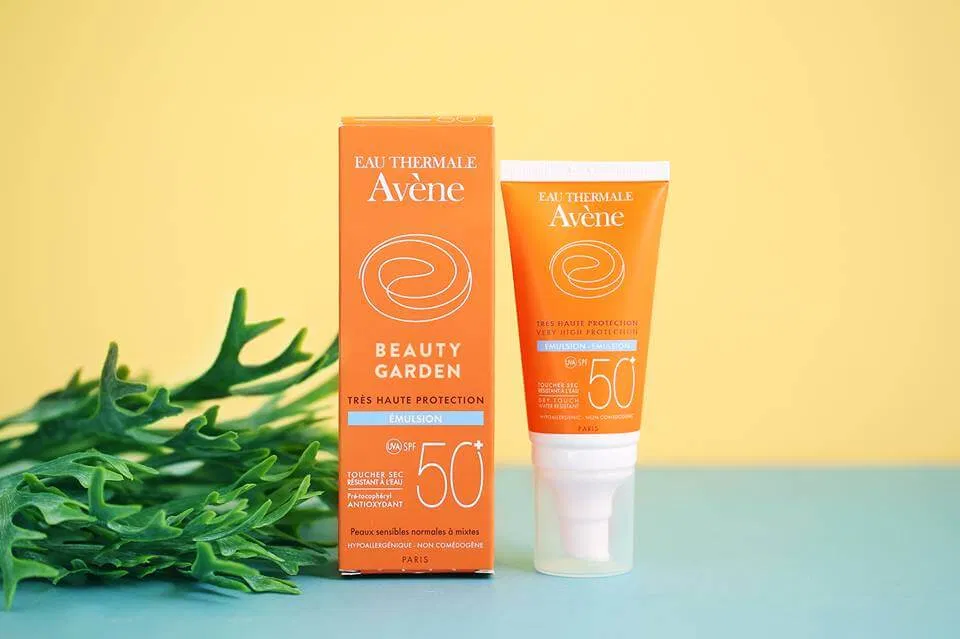 Kem chống nắng Avene Very High Protection Emulsion SPF50 phù hợp cho làn da nhạy cảm. (Ảnh: Internet). Kem chống nắng Avene Very High Protection Emulsion SPF50 phù hợp cho làn da nhạy cảm. (Ảnh: Internet).