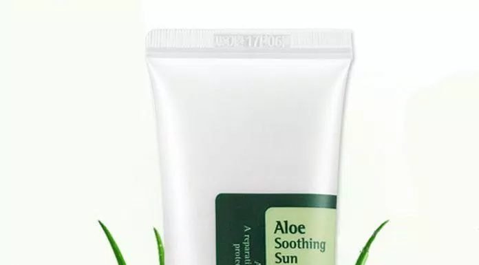 Kem chống nắng cosrx aloe soothing sun cream spf50 pa+++ có chứa chiết xuất từ lô hội làm tăng khả năng dưỡng ẩm cho da (Nguồn: Internet)