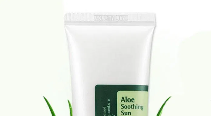 Kem chống nắng cosrx aloe soothing sun cream spf50 pa+++ có chứa chiết xuất từ lô hội làm tăng khả năng dưỡng ẩm cho da (Nguồn: Internet)