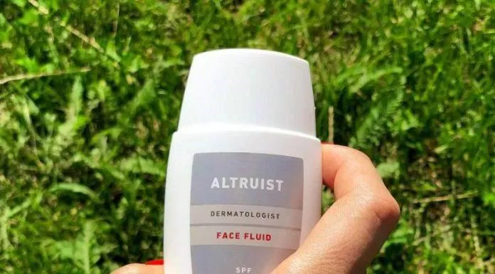 Kem chống nắng Altruist Suncreen Face Fluid có kết cấu mỏng nhẹ dễ dàng thẩm thấu (Nguồn: Internet).