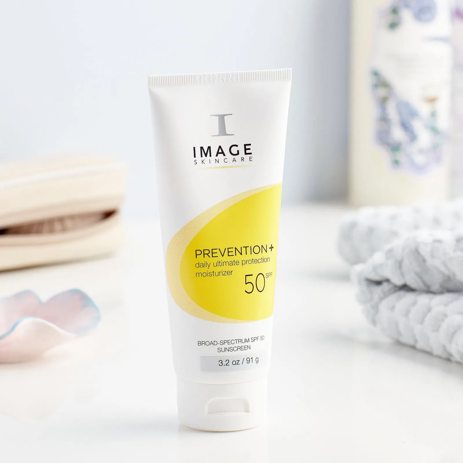 Kem chống nắng Image Prevention + Daily Ultimate Protection Moisturizer SPF 50 (Nguồn: Internet).