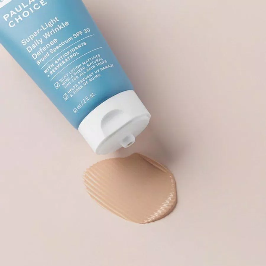 Top 10 kem chống nắng dành cho da điều trị, da treatment: Toàn trùm cuối giúp bảo vệ da đỉnh cao 4 Methylbenzylidene Camphor AHA Avobenzone Bằng sáng chế Cellular Bioprotection Bemotrizinol BHA Broad Spectrum chiết xuất cam thảo Chiết xuất cây cải xoăn Chiết xuất hạt nho Chiết xuất quả lựu Chiết xuất rễ hoàng cầm Chiết xuất tảo Laminaria Chiết xuất từ tế bào táo tây Chiết xuất vỏ cây liễu trắng chống nắng chống nắng quang phổ rộng Công nghệ Mexoplex Diethylhexyl Butamido Triazone Digital Aging Defense Ectoin Ethylhexyl Salicylate Ethylhexyl Triazone glycerin Homosalate kem chống nắng Kem chống nắng Altruist Suncreen Face Fluid SPF50 kem chống nắng Bioderma Photoderm Laser SPF 50+ Kem chống nắng Cancer Council Active SPF 50 Kem chống nắng Cancer Council Face Day Wear Moisturizer Matte Invisible SPF 50 kem chống nắng dành cho da treatment Kem chống nắng EltaMD UV Physical Broad Spectrum SPF41 kem chống nắng hoá học Kem chống nắng Image Prevention Daily Ultimate Protection Moisturizer SPF 50 Kem chống nắng La Roche Posay Anthelios XL Anti Shine Dry Touch Gel Cream SPF 50 Kem chống nắng Nivea UV Face Shine Control SPF 50 Kem chống nắng Paula s Choice Resist Super Light Wrinkle Defense SPF 30 kem chống nắng quang phổ rộng Kem chống nắng Ultrasun Face Anti Ageing Anti Pigmentation Sun Protection SPF50 kem chống nắng vật lý Kem chống nắng vật lý lai hóa học Linoleic Acid list List 10 list mỹ phẩm Niacinamide Octisalate Octocrylene Panthenol Protein từ đậu Hà Lan Quercetin retinol SPF tẩy da chết hóa học Tế bào gốc thực vật Thioctic Acid Tinosorb A2B và Uvinul T 150 Tinosorb S Titanium Dioxide top kem chống nắng top sản phẩm uva uvb Uvinul A Plus Vitamin B3 vitamin B5 vitamin C vitamin E Zinc Oxide