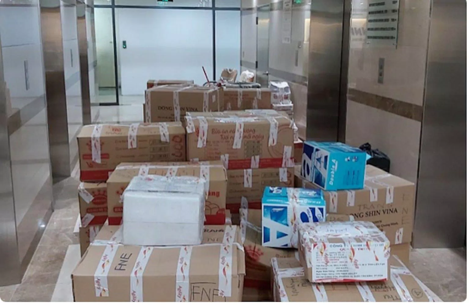 Dịch Vụ Chuyển Nhà Trọn Gói - Taxi Tải Kiến Hưng Hà Nội (Ảnh Kiến Hưng) Dịch Vụ Chuyển Nhà Trọn Gói - Taxi Tải Kiến Hưng Hà Nội (Ảnh Kiến Hưng)