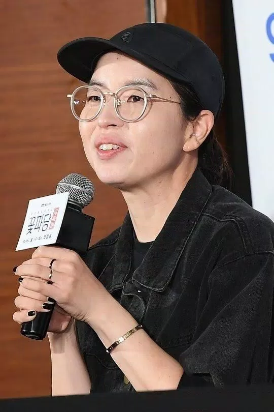 Sau Flower Crew: Joseon Marriage Agency, đạo diễn Kim Ga Ram cho thấy bà luôn có cách biến những câu chuyện tình yêu trở nên độc đáo và thú vị.  (Ảnh: Internet)