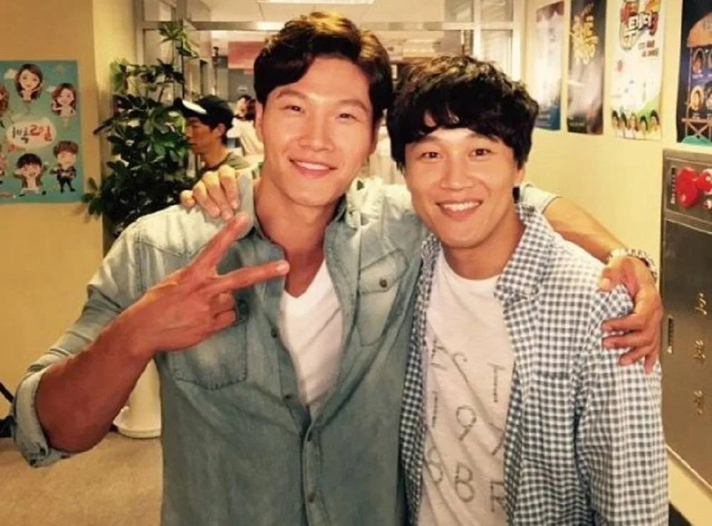 Cha Tae Hyun là người bạn thân thiết của Kim Jong Kook ngoài đời. ( Ảnh : Internet). Cha Tae Hyun là người bạn thân thiết của Kim Jong Kook ngoài đời. ( Ảnh : Internet).