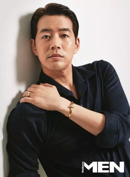 Lee Sang Yoon sở hữu đôi mắt một mí vừa đẹp vừa thu hút. (Nguồn: Internet)