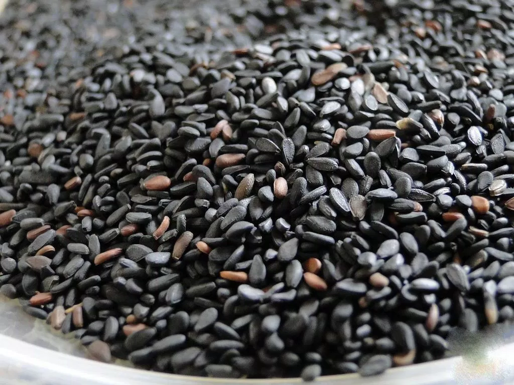 Mè đen có tác dụng làm đẹp da và tóc. (Nguồn: Internet) Mè đen có tác dụng làm đẹp da và tóc. (Nguồn: Internet)