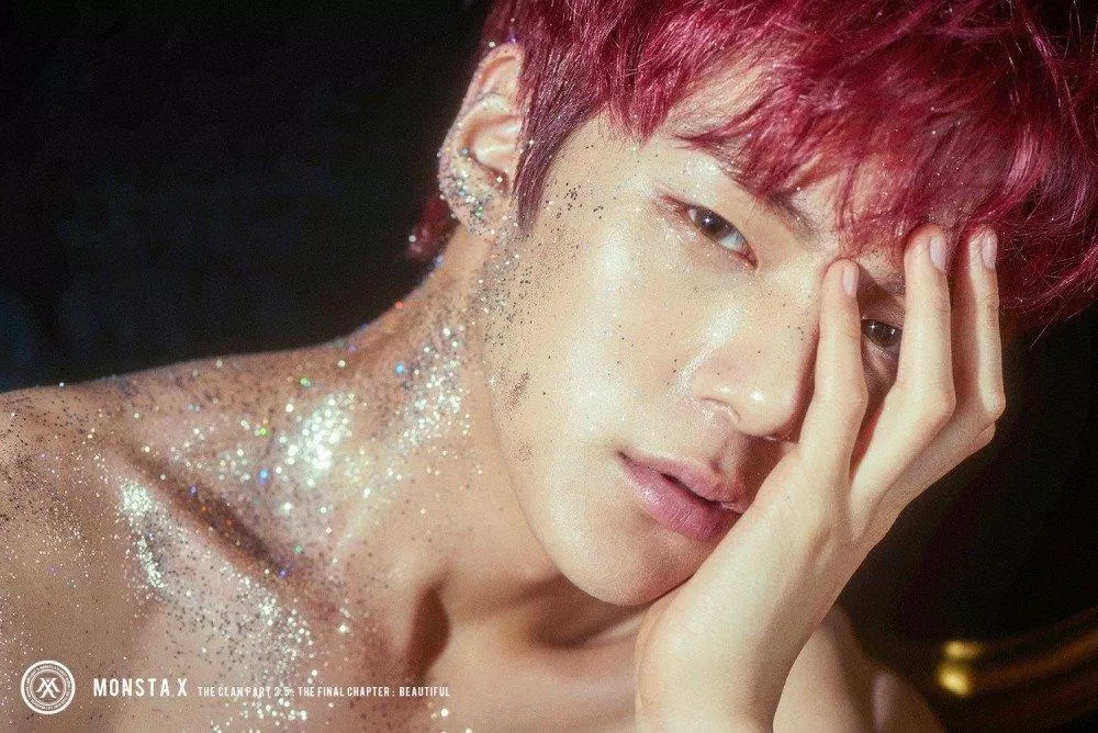 Minhyuk (MONSTA X) với phong cách trang điểm đẹp nhất. (Nguồn: Internet)