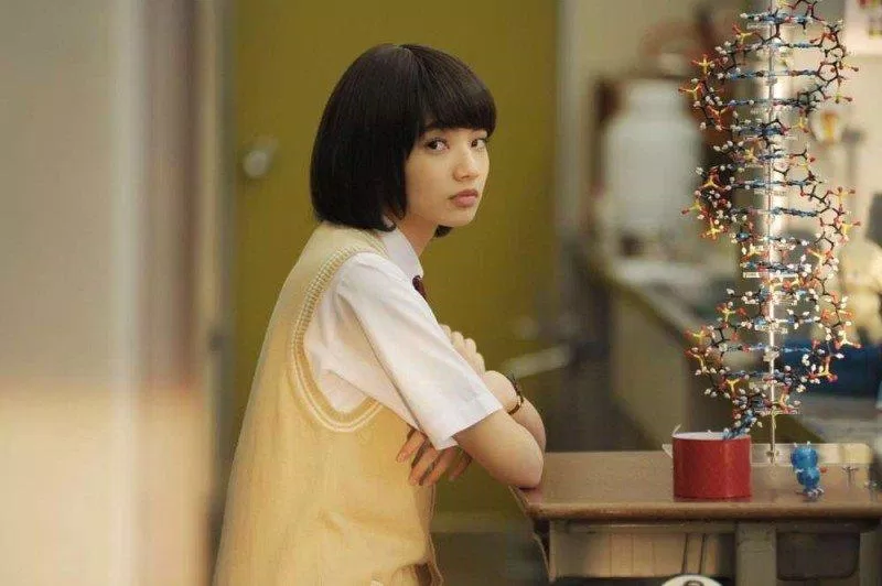 Tạo hình nữ sinh tóc ngắn của Nana Komatsu (Ảnh: Internet)