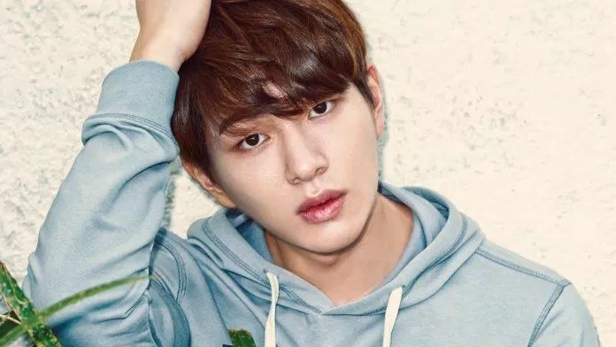 Onew từng bị tố lạm dụng tình dục (Nguồn: Internet)