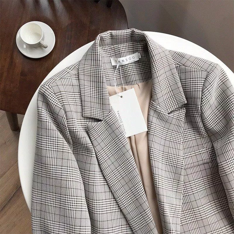 Blazer được tạo nên từ nhiều chất lượng khác nhau với độ dày mỏng đa dạng phù hợp với tất cả các mùa (Nguồn: Internet)