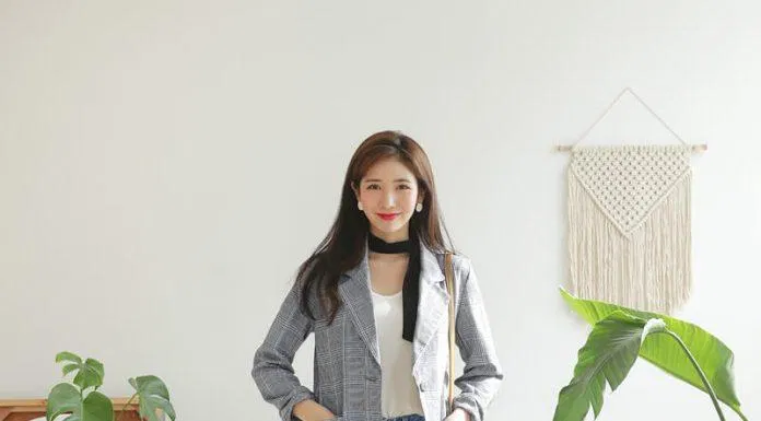 Blazer xọc vuông lớn cùng baggy cũng là set đồ dễ mặc (Nguồn: Internet)