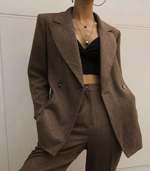 Quyến rũ mà thanh lịch với áo bra cách điệu(Nguồn: Internet) Quyến rũ mà thanh lịch với áo bra cách điệu(Nguồn: Internet)