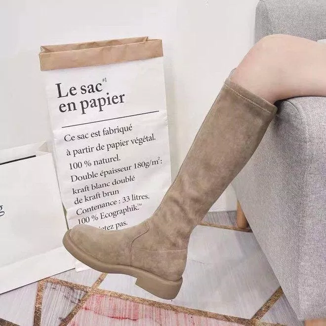 Tùy vào nhu cầu và sở thích bạn có thể dễ dàng tìm ra chất liệu boots ưng ý (Nguồn: Internet) Tùy vào nhu cầu và sở thích bạn có thể dễ dàng tìm ra chất liệu boots ưng ý (Nguồn: Internet)