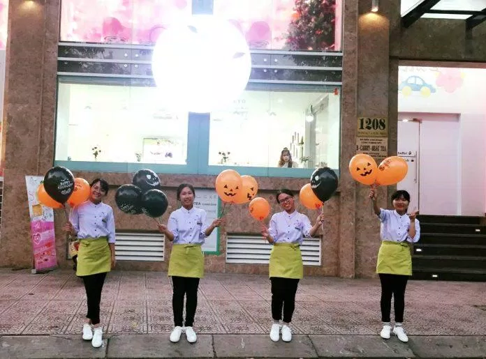 Nhân viên tại Beau Tea rất thân thiện và có chỗ giữ xe miễn phí (Nguồn: Internet)