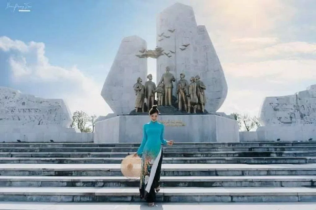 Quảng trường Hồ Chí Minh tại Quảng Bình (Nguồn: Ngọc Huyền)