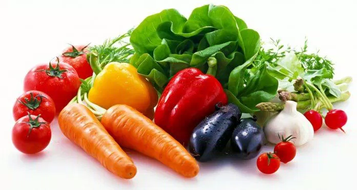 Ăn nhiều rau giúp chúng ta phòng chống một số bệnh mạn tính nguy hiểm (Ảnh: Internet).