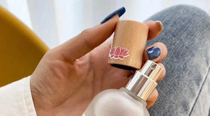 Phần vòi xịt của Body Mist Shimang Trà Thơ khá dễ dùng (nguồn: Internet) Phần vòi xịt của Body Mist Shimang Trà Thơ khá dễ dùng (nguồn: Internet)