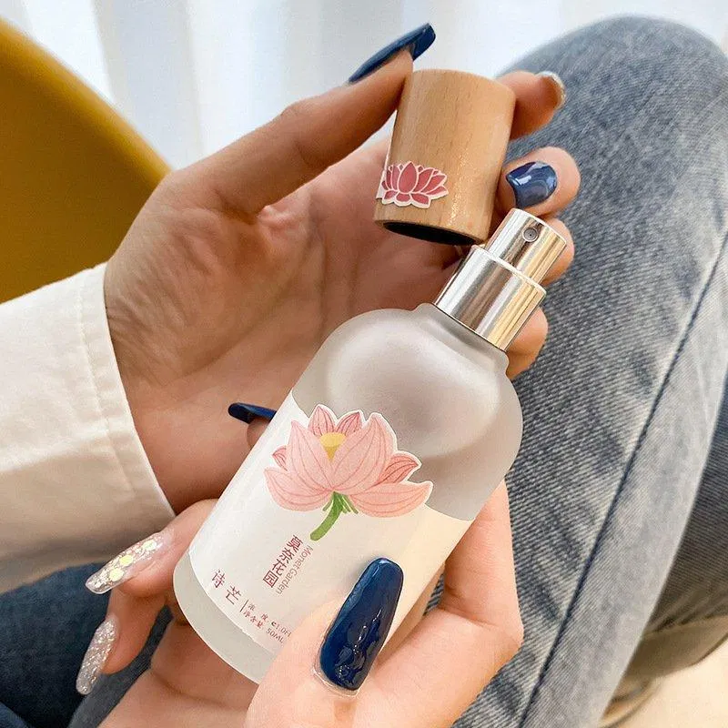 Phần vòi xịt của Body Mist Shimang Trà Thơ khá dễ dùng (nguồn: Internet) Phần vòi xịt của Body Mist Shimang Trà Thơ khá dễ dùng (nguồn: Internet)