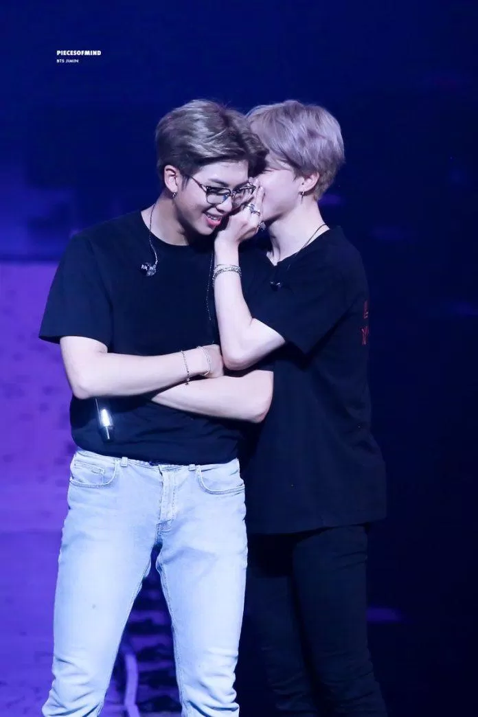 RM khen ngợi Jimin luôn quan tâm đến người khác và các thành viên trong nhóm (Ảnh: Internet)