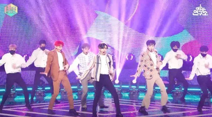 6 khoảnh khắc cảm động của SHINee 5 người dù cho Jonghyun đã qua đời don t call me Heart Attack Jonghyun Key Minho Onew SHINee Taemin