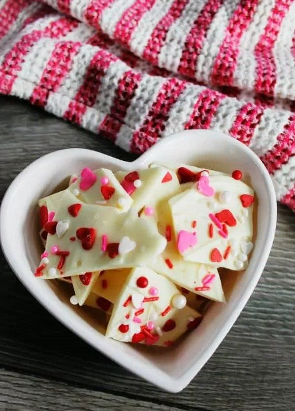 Socola Bark vỡ vụn đẹp mắt Ảnh: Internet)