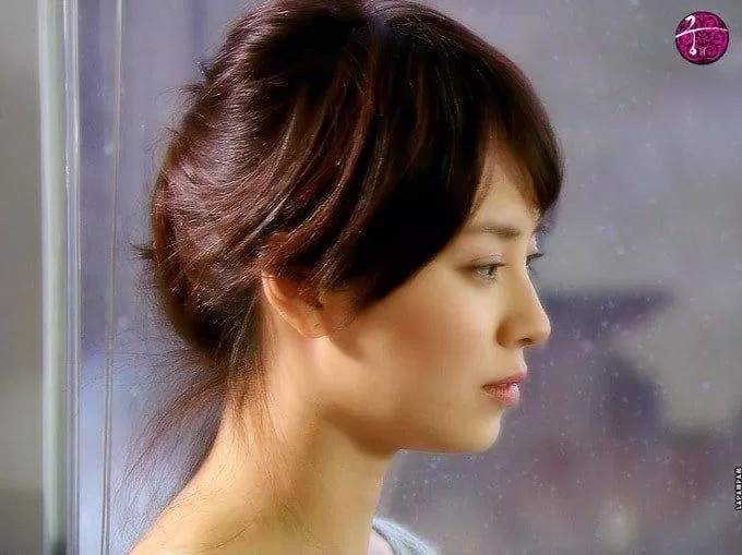 Góc nghiên thần thánh của Song Ji Hyo. ( Ảnh : Internet). Góc nghiên thần thánh của Song Ji Hyo. ( Ảnh : Internet).