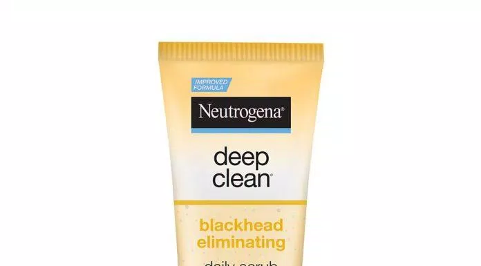 Sữa rửa mặt trị mụn đầu đen Neutrogena Blackhead Eliminating Daily Scrub. (ảnh: internet)