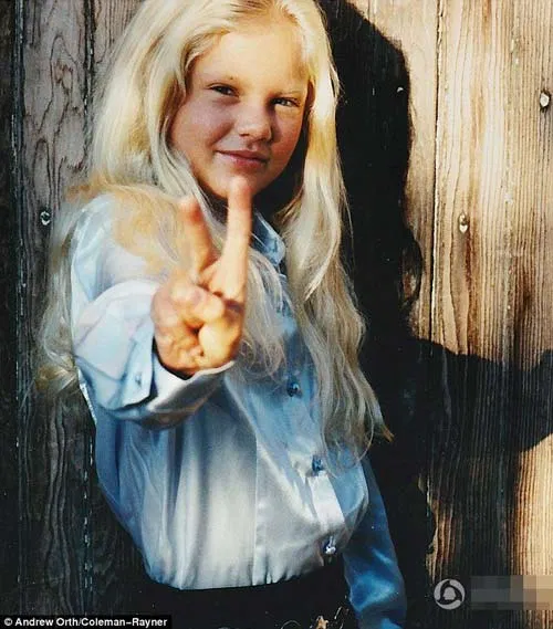 Taylor Swift khi còn nhỏ ( Ảnh: Internet )