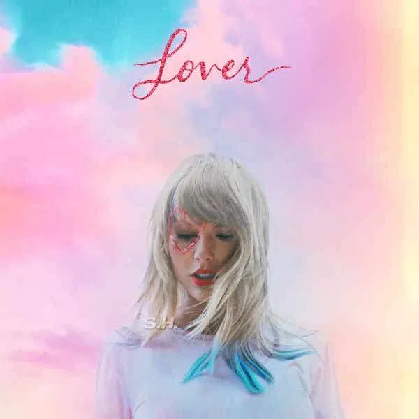 Taylor Swift tươi tắn với Lover ( Ảnh: Internet )