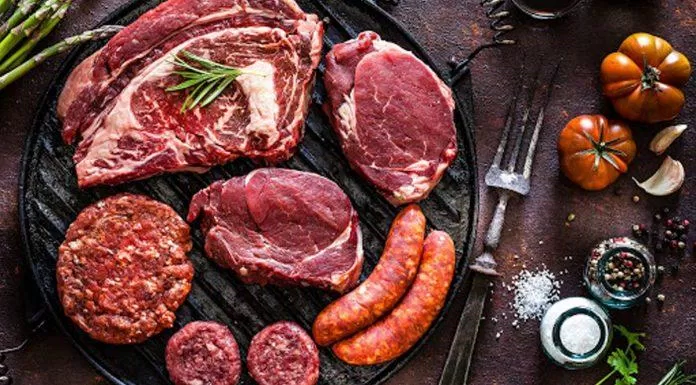 Thịt đỏ chứa nhiều chất béo bão hòa không tốt cho sức khỏe tim mạch. (Nguồn: Internet)