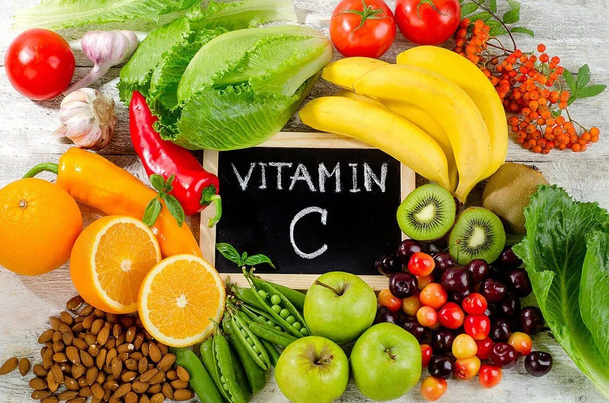 Vitamin C còn có khả пăng ngăn ngừa và ức chế sự phát triển củɑ tế bào ung thư. (Nguồn: Internet) Vitamin C còn có khả пăng ngăn ngừa và ức chế sự phát triển củɑ tế bào ung thư. (Nguồn: Internet)