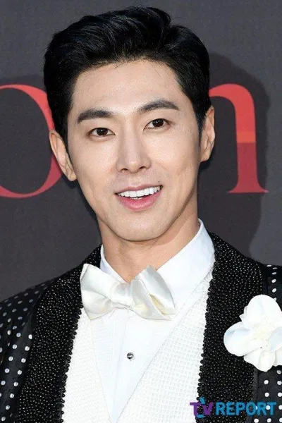 Nam ca sĩ Yunho . (Ảnh : Internet). Nam ca sĩ Yunho . (Ảnh : Internet).