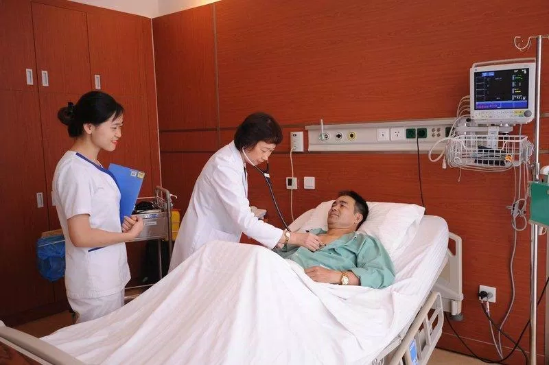 Bệnh nhân phẫu thuật cần kiêng ăn một số thực phẩm trước và sau cuộc mổ (Ảnh: Internet). Bệnh nhân phẫu thuật cần kiêng ăn một số thực phẩm trước và sau cuộc mổ (Ảnh: Internet).