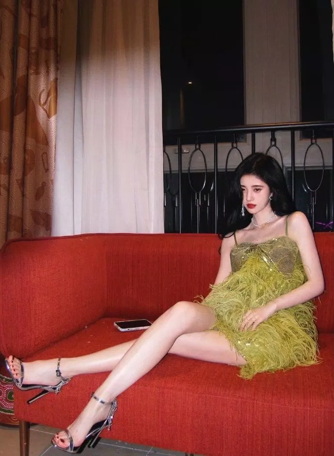 Ảnh được Weibo Cúc Tịnh Y đăng tải. (Nguồn: Internet) Ảnh được Weibo Cúc Tịnh Y đăng tải. (Nguồn: Internet)