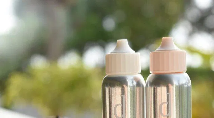 Tinh chất chống nắng d program Allerdefense Essence là một kem chống nắng tuyệt vời mà các nàng nên thêm vào danh sách của mình (Nguồn: Internet)