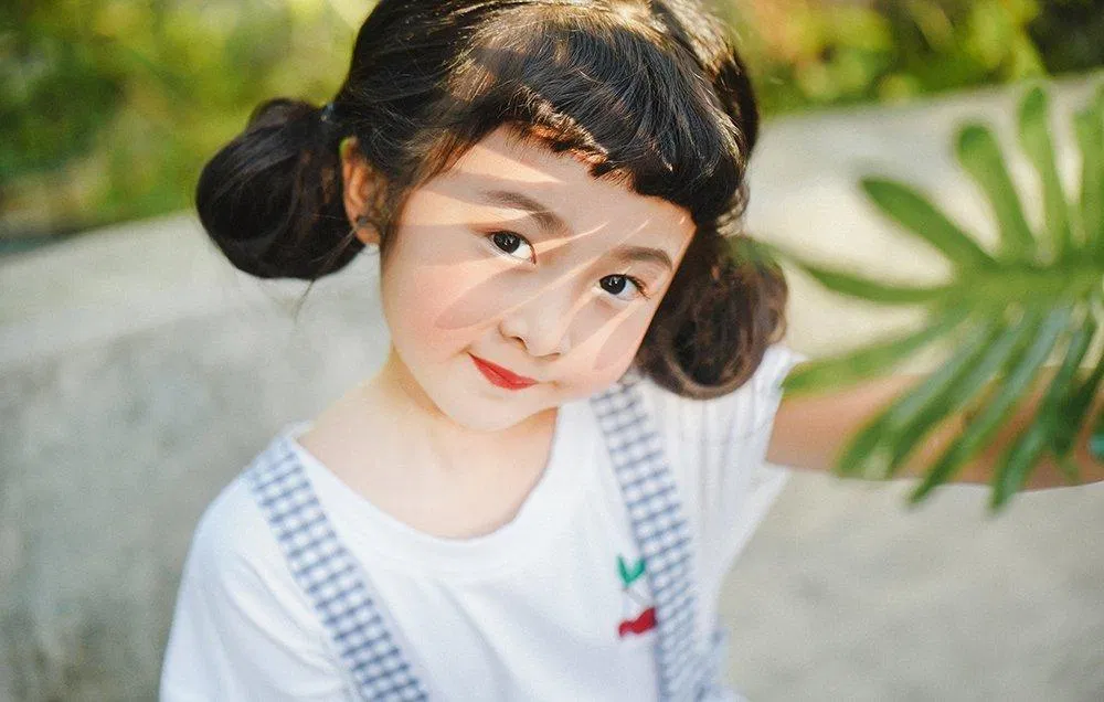 Đặt tên con gái mệnh Thủy dịu dàng, thùy mị. (Ảnh: Internet)