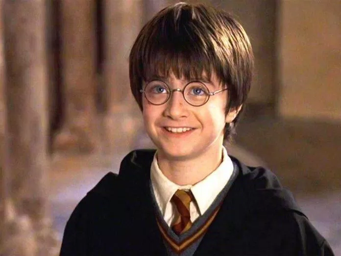 Cậu bé phù thủy Harry Potter năm xưa (Ảnh: Internet).