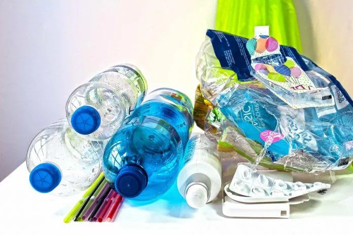 Các sản phẩm từ nhựa tuy tiện lợi nhưng vẫn tiềm ẩn nguy cơ gây hại cho tuyến giáp (Nguồn: Internet). Các sản phẩm từ nhựa tuy tiện lợi nhưng vẫn tiềm ẩn nguy cơ gây hại cho tuyến giáp (Nguồn: Internet).